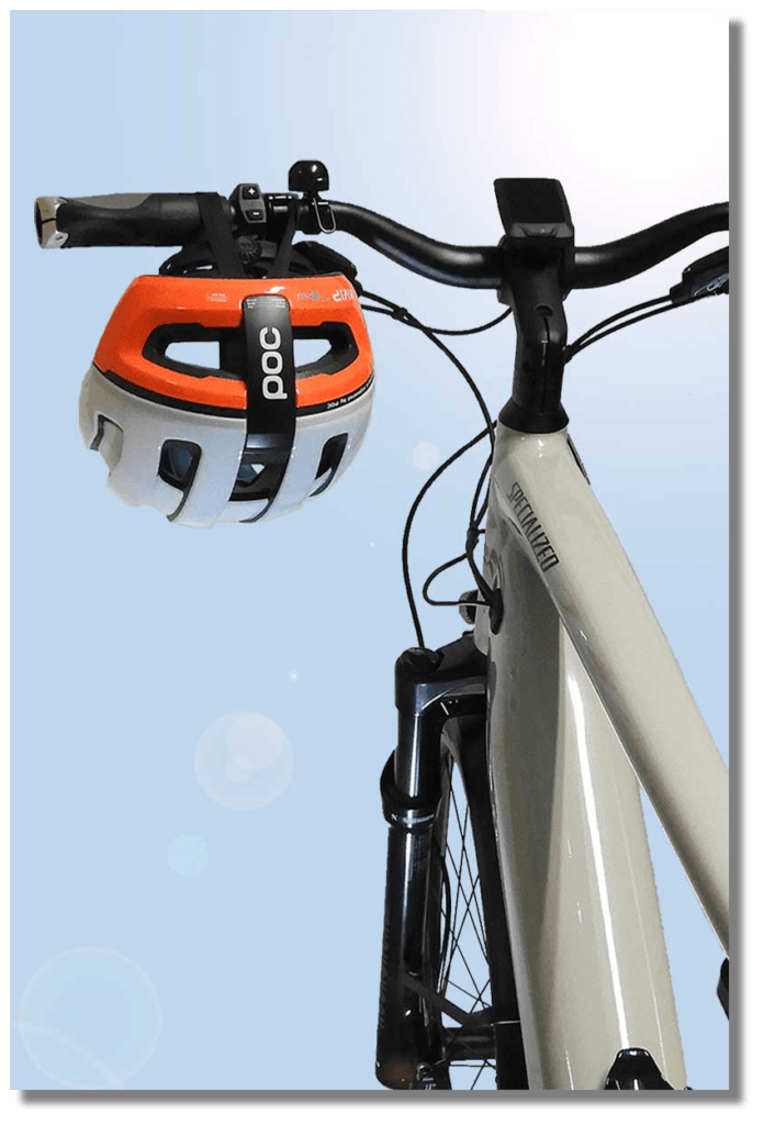 Start-Bild-001 - Fahrrad mit Helm am Lenker